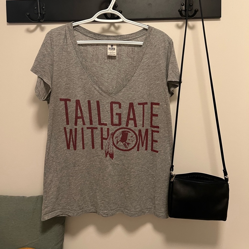 VS PINK Tailgate With Me Washington Redskins/Commanders - L